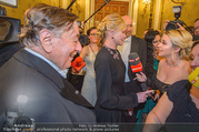 Opernball 2018 - Wiener Staatsoper - Do 08.02.2018 - Cathy LUGNER interviewt Melanie GRIFFITH und Richard LUGNER303