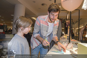 20 Jahre P&C - Peek & Cloppenburg - Mi 21.03.2018 - Alvaro SOLER gibt Autogramme19