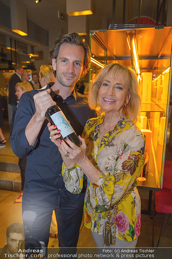 LifeBall Wein - Wein & Co - Di 08.05.2018 - Dagmar KOLLER, Michael BALGAVY16