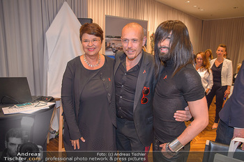 25 Jahre LifeBall PK - Hotel LeMeridien - Mi 16.05.2018 - Conchita (WURST), Gery KESZLER, Renate BRAUNER37