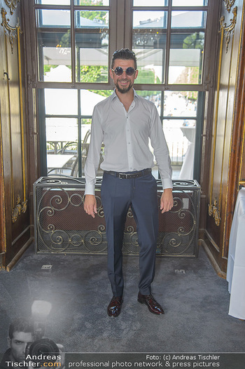 Crystal of hope an Charlize Theron - Kaiserpavillon Schönbrunn - Do 31.05.2018 - Andreas BAMESBERGER2