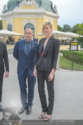 Crystal of hope an Charlize Theron - Kaiserpavillon Schönbrunn - Do 31.05.2018 - Charlize THERON, Gery KESZLER94