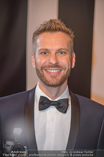 LifeBall 2018 - Red Carpet - Rathaus - Sa 02.06.2018 - Christoph FEUERSTEIN (Potrait)23