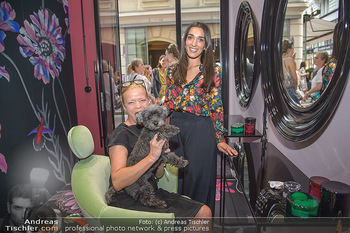 Opening - Brow and Lash Bar - Do 07.06.2018 - Michou FRIESZ  mit Hund Ella, Alma MILCIC31