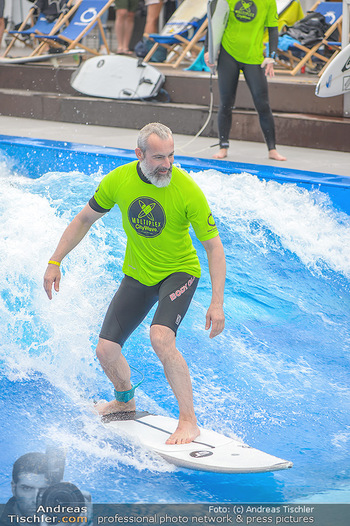 Saisonstart - CityWave SCS Multiplex - Fr 08.06.2018 - Gedeon BURKHARD beim Surfen, Surfbrett, Wellenreiten80