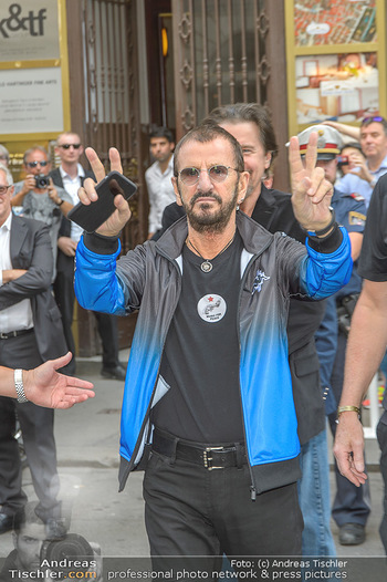 Ringo Starr Peace and Love - Galerie Hartinger - Mi 20.06.2018 - Ringo STARR6