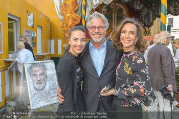 Premiere ´Der eingebildete Kranke´ - Wiener Lustspielhaus Am Hof - Mi 11.07.2018 - Familie Adi HIRSCHAL mit Ehefrau Ela und Tochter Noemi-Maddalena7