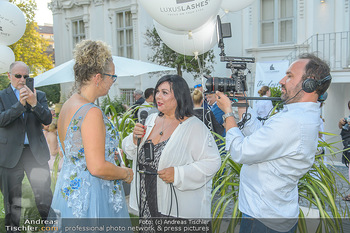 10 Jahre Luxus Lashes - Palais Schönburg - Fr 03.08.2018 - Patricia STANJEK interviewt Regina FOLTYNEK, Rainer Gregor ECKHA59