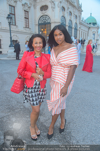 Leading Ladies Awards 2018 - Schloss Belvedere - Di 04.09.2018 - Rose May ALABA mit Mutter Gina43