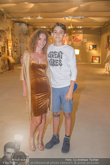 Art Exhibition - Galerie Baxter Home - Mi 05.09.2018 - Carola LINDENBAUER mit Sohn Santino17