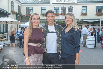 Runway Fashion Show - Kattus Sektkellerei - Do 06.09.2018 - Olga LASKARI, Maria GROßBAUER (GROSSBAUER), Alexis FERNANDEZ5