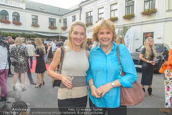 Runway Fashion Show - Kattus Sektkellerei - Do 06.09.2018 - Erika SUESS, Gabriele ZUNA-KRATKY29
