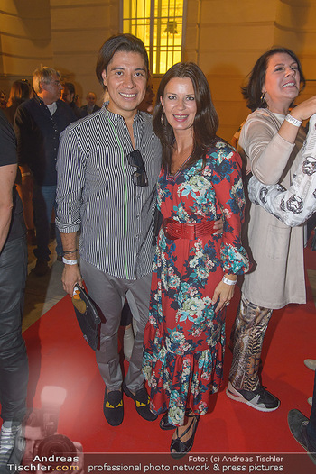 Vienna Fashion Week Opening - Zelt beim MQ MuseumsQuartier - Mo 10.09.2018 - Sabine KARNER, Alexis FERNANDEZ34