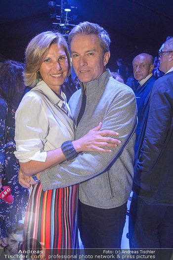 Vienna Fashion Week Opening - Zelt beim MQ MuseumsQuartier - Mo 10.09.2018 - Desiree TREICHL-STÜRGKH, Alfons HAIDER60
