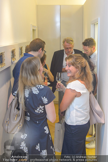 Kinder Zahnklinik Opening - Happy Smile Happy Kids Kinderzahnklinik - Do 20.09.2018 -  22