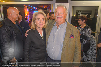 Erich Furrer Premiere ´Wer hats erfunden?´ - CasaNova, Wien - Mo 24.09.2018 - Gerhard ERNST mit Ehefrau Ulrike Ulli KIRCHTAG11