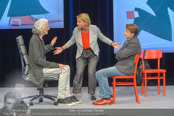Bühnenfotos Die Wunderübung - Stadttheater Berndorf - So 07.10.2018 - Manfred DUNKL, Martin GESSLBAUER, Kristina SPRENGER8