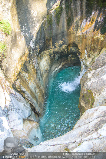 Österreich in Farben - Kärnten, Tirol, Südtirol - Do 18.10.2018 - Klamm Hintertux Falls Wasserfall Wasserloch Wasser Bach Trinkwas41