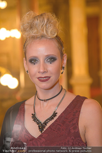 Life goes on Gala - Rathaus Wien - Sa 03.11.2018 - Rebecca RAPP (Portrait)16
