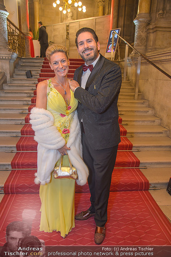 Life goes on Gala - Rathaus Wien - Sa 03.11.2018 - Clemens UNTERREINER mit Begleitung Karin BREITENEDER17