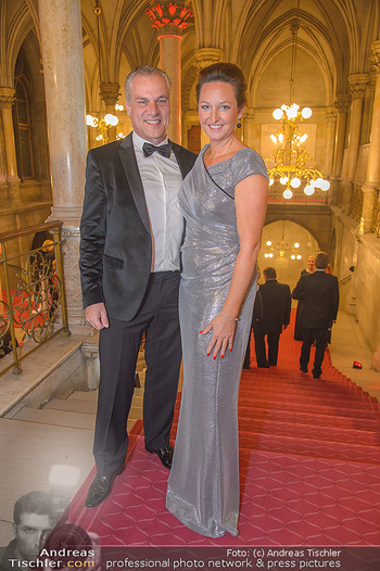 Life goes on Gala - Rathaus Wien - Sa 03.11.2018 - Hendrik HEY mit Ehefrau Esther19