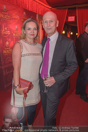 Galapremiere - Palazzo Wien - Di 13.11.2018 - Kurt MANN mit Joanna34
