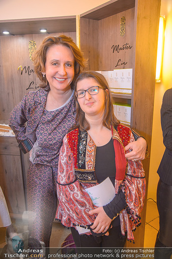Master Lin Meaningful Luxury - MQ Museumsquartier, Wien - Mo 26.11.2018 - Patricia PAWLICKI mit Tochter Raphaela41