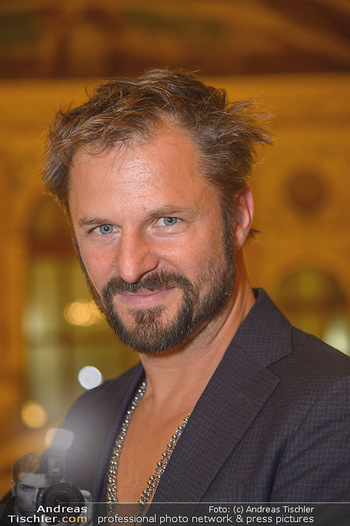 Philipp Hochmair Albumpräsentation - Burgtheater - Do 29.11.2018 - Philipp HOCHMAIR (Portrait)4