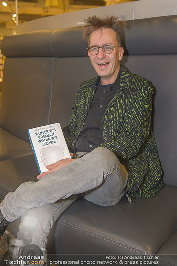 Johannes Huber Buchpräsentation - Thalia, Landstraße - Mo 03.12.2018 - Gerald HÖRHAN18