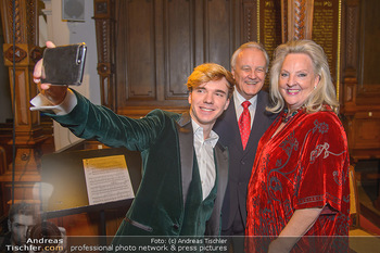 Benefiz-Weihnachtskonzert - Lutherische Stadtkirche AB - Di 04.12.2018 - Yuri REVICH macht Selfie mit Linda WATSON, Hans Peter OCHSENHOFE18