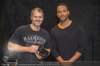 Dancer against Cancer Fotoshooting - BMW Wien Heiligenstadt - Do 06.12.2018 - Manfred BAUMANN, Cesar SAMPSON9