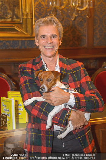 Goldenes Buch für Thomas Brezina - Hauptverband des Österreichischen Buchhandels - Di 11.12.2018 - Thomas BREZINA mit seinem Hund Joppy6