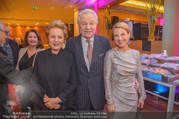 Jeanine Schiller Neujahrscocktail - Hilton am Stadtpark - Di 08.01.2019 - Harald und Mausi Ingeborg SERAFIN, Kristina SPRENGER10