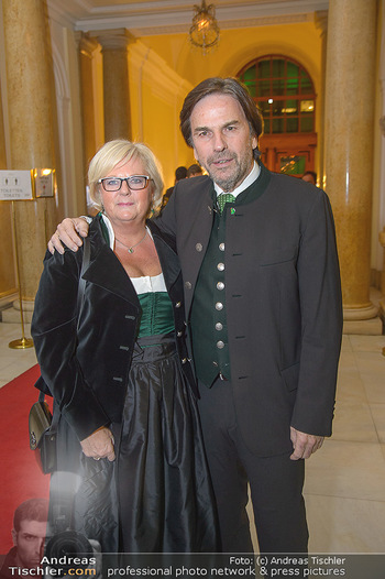 Steirerball - Hofburg Wien - Fr 11.01.2019 - Franz VOVES mit Ehefrau Ingrid8