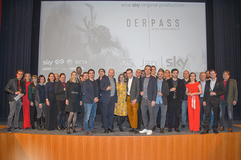 SKY Der Pass Premiere - Urania - Di 15.01.2019 - 144