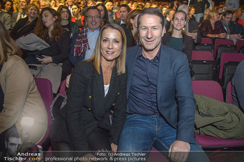 Holiday on Ice Atlantis Premiere - Stadthalle, Wien - Mi 16.01.2019 - Franko FODA mit Ehefrau Andrea42
