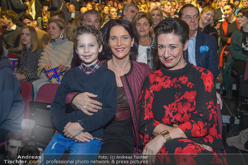 Holiday on Ice Atlantis Premiere - Stadthalle, Wien - Mi 16.01.2019 - Maya HAKVOORT mit Sohn Jason, Andrea HÄNDLER49