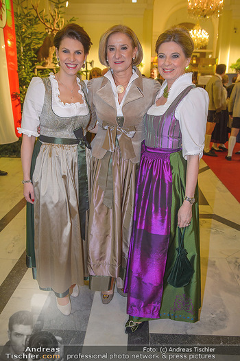 Jägerball - Hofbur - Mo 28.01.2019 - Johanna MIKL-LEITNER, Christa KUMMER, Karoline EDTSTADLER20