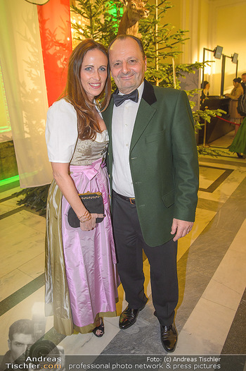 Jägerball - Hofbur - Mo 28.01.2019 - Burkhard ERNST mit Ehefrau Katharina73