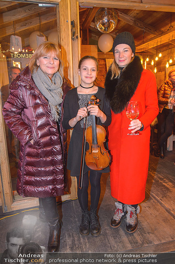 Winter Closing - Moet & Chandon Chalet - Di 12.02.2019 - Eva RADINGER, Allegra TINNEFELD, Valentine SANS15