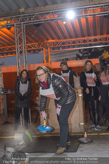 SuperFit Charity Eisstockschießen - Rathausplatz - Mo 18.02.2019 - 41