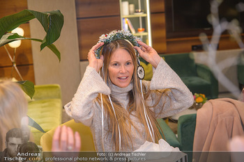 Elle MacPherson Ankunft - Flughafen Wien Schwechat - Di 26.02.2019 - Elle MACPHERSON40