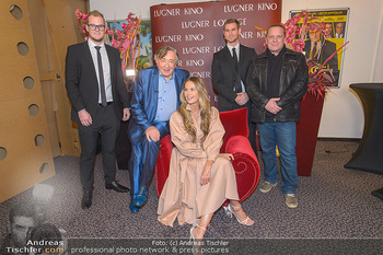 Elle MacPherson PK und Autogrammstunde - Grand Hotel und Lugner City - Mi 27.02.2019 - Elle MACPHERSON, Richard LUGNER mit Security Team59