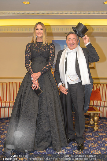 Fototermin Elle MacPherson - Grand Hotel - Do 28.02.2019 - Elle MACPHERSON, Richard LUGNER31