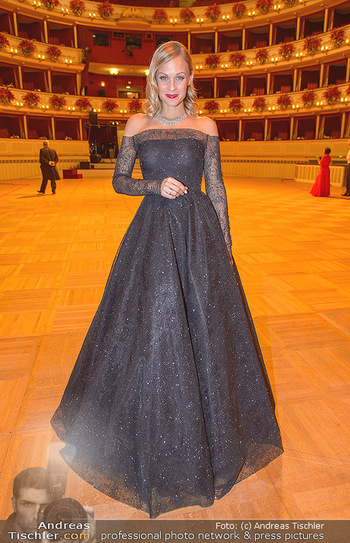 Opernball 2019 - Feststiege - Wiener Staatsoper - Do 28.02.2019 - Mirjam WEICHSELBRAUN43