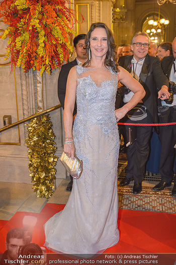 Opernball 2019 - Feststiege - Wiener Staatsoper - Do 28.02.2019 - Maria KÖSTLINGER88