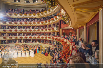 Opernball 2019 - Das Fest - Wiener Staatsoper - Do 28.02.2019 - Übersichtsfoto, Logenfoto, Blick aus Loge, Ballsaal, Eröffnung3