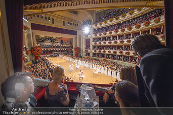 Opernball 2019 - Das Fest - Wiener Staatsoper - Do 28.02.2019 - Übersichtsfoto, Logenfoto, Blick aus Loge, Ballsaal, Eröffnung31