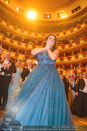 Opernball 2019 - Das Fest - Wiener Staatsoper - Do 28.02.2019 - Anna NETREBKO auf der Tanzfläche, Kleid114