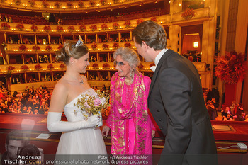 Opernball 2019 - Das Fest - Wiener Staatsoper - Do 28.02.2019 - Anna MIKL, Lotte TOBISCH, Sebastian KURZ139